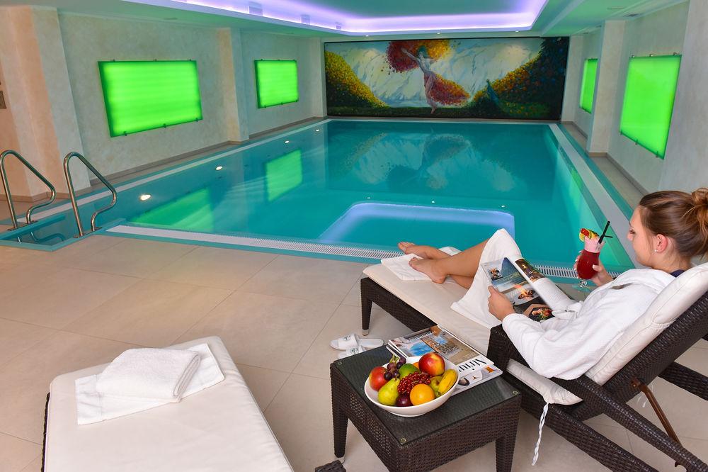 Courtyard By Marriott Hamburg Airport Otel Dış mekan fotoğraf