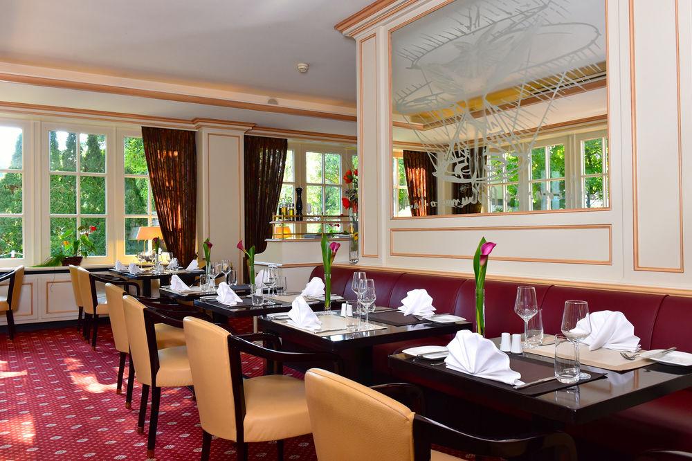 Courtyard By Marriott Hamburg Airport Otel Dış mekan fotoğraf