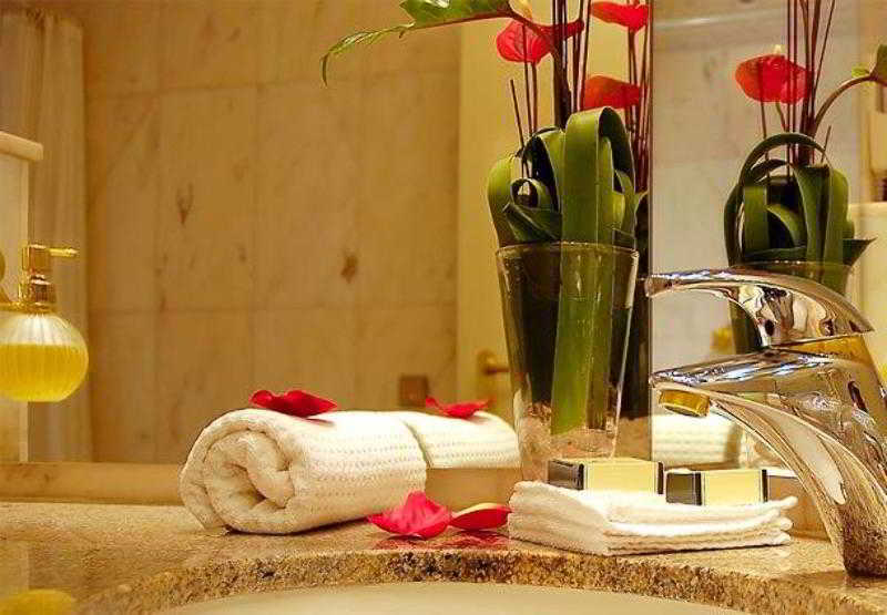 Courtyard By Marriott Hamburg Airport Otel Dış mekan fotoğraf