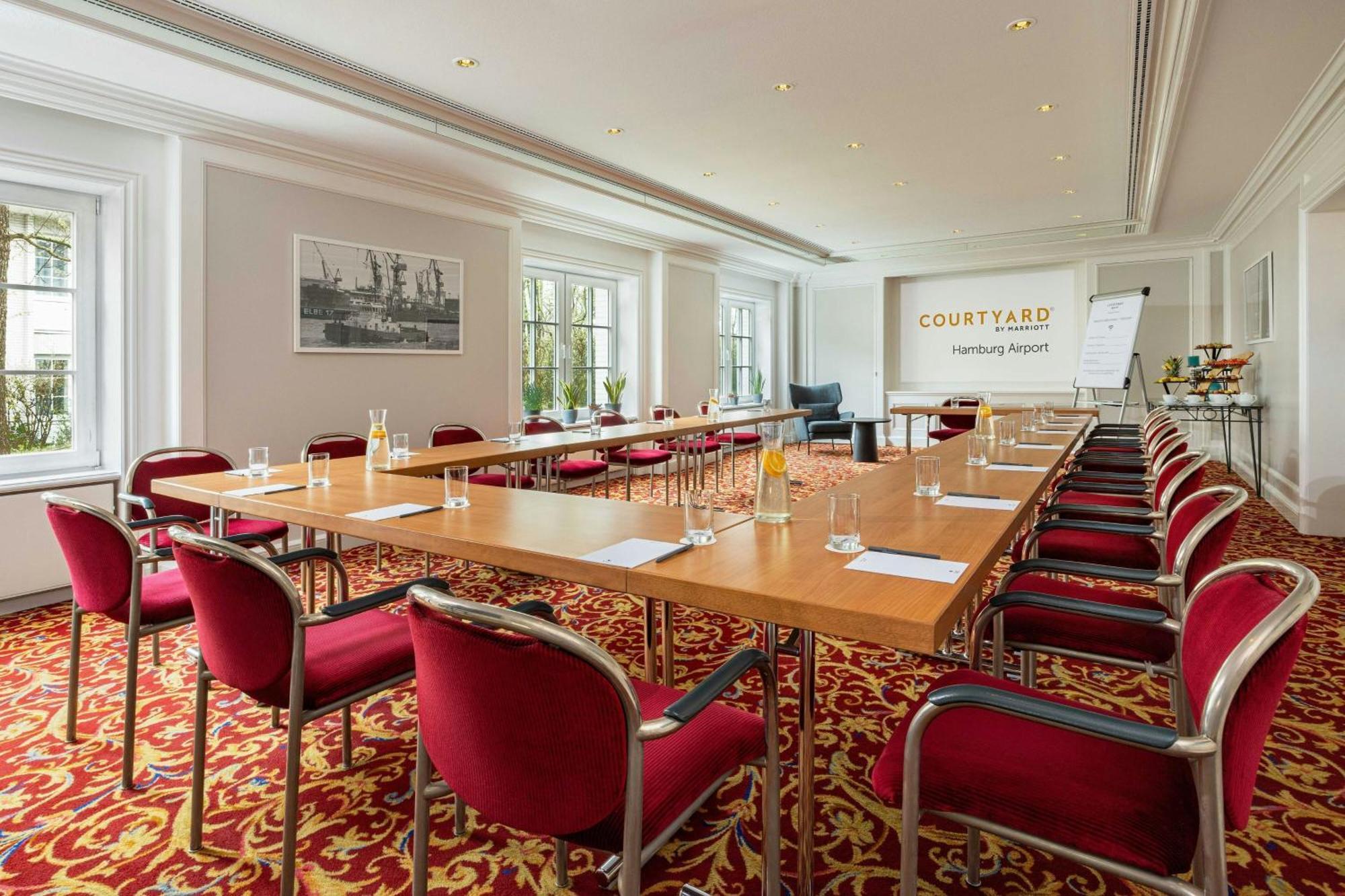 Courtyard By Marriott Hamburg Airport Otel Dış mekan fotoğraf